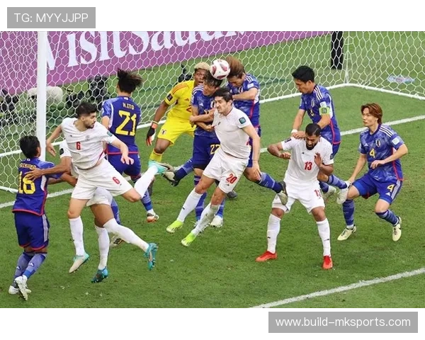 阿兹蒙精准助攻助力球队逆转取胜